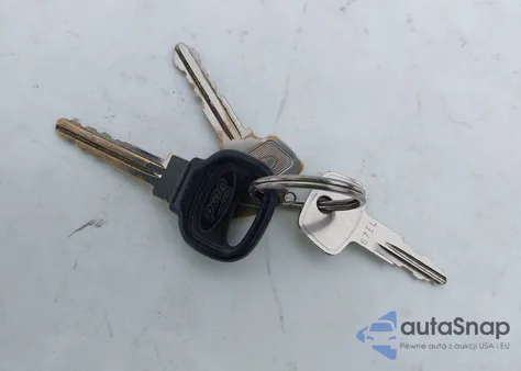 1994 Mercury Capri z USA, uszkodzony, nr VIN 6MPLT01Z9R8603604